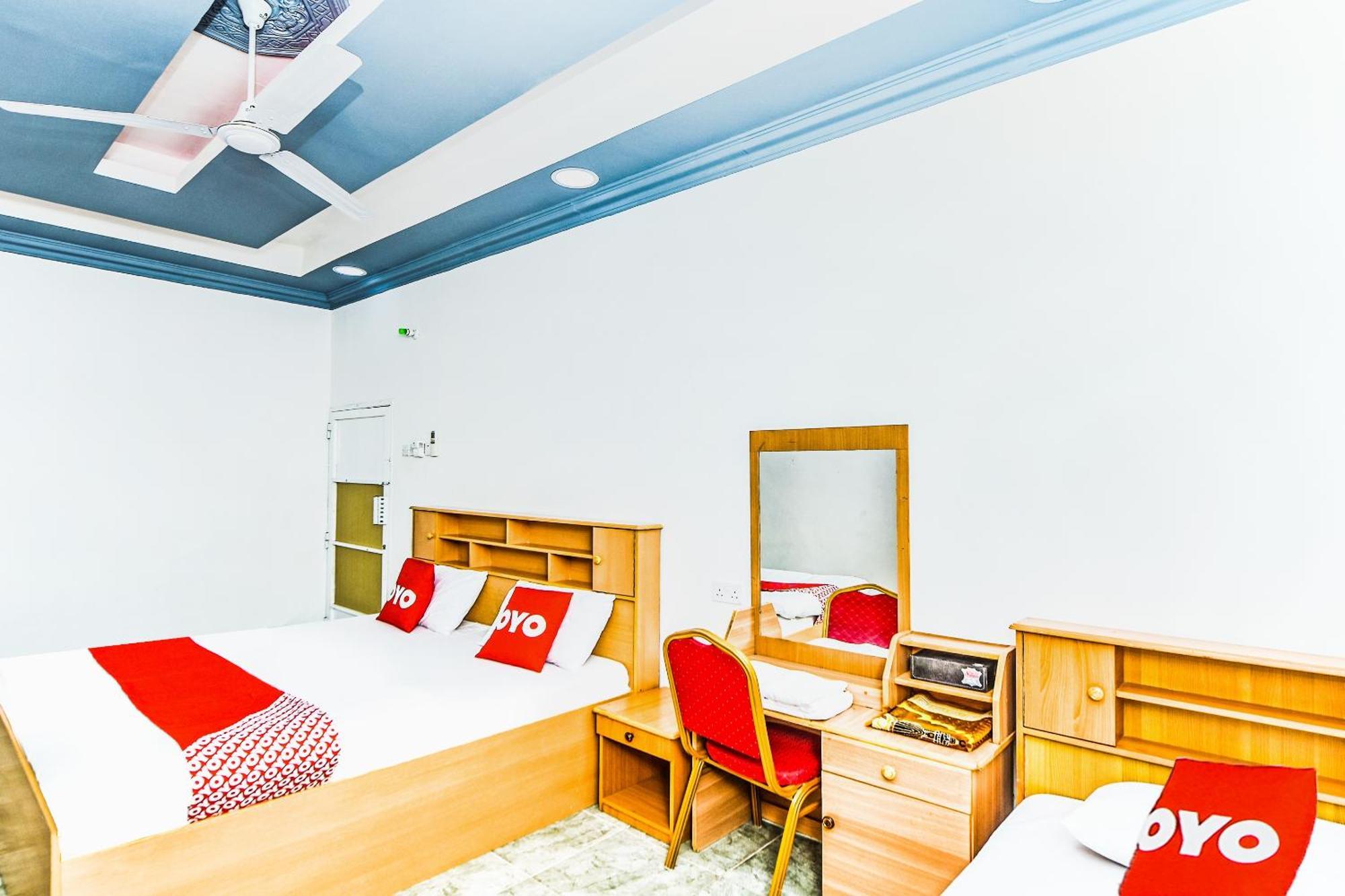 Oyo 138 Gulf Sand Motel Barka Zewnętrze zdjęcie